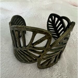 Cookie Lee “leaf” design bracelet!